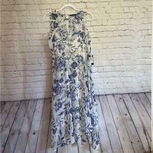 Flowy white floral size 12p polyester no belt lined wrap  sundress